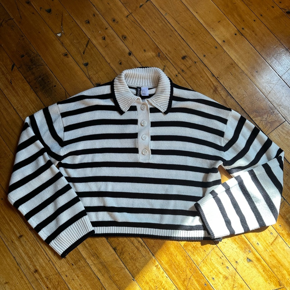 H&M Cropped Sweater